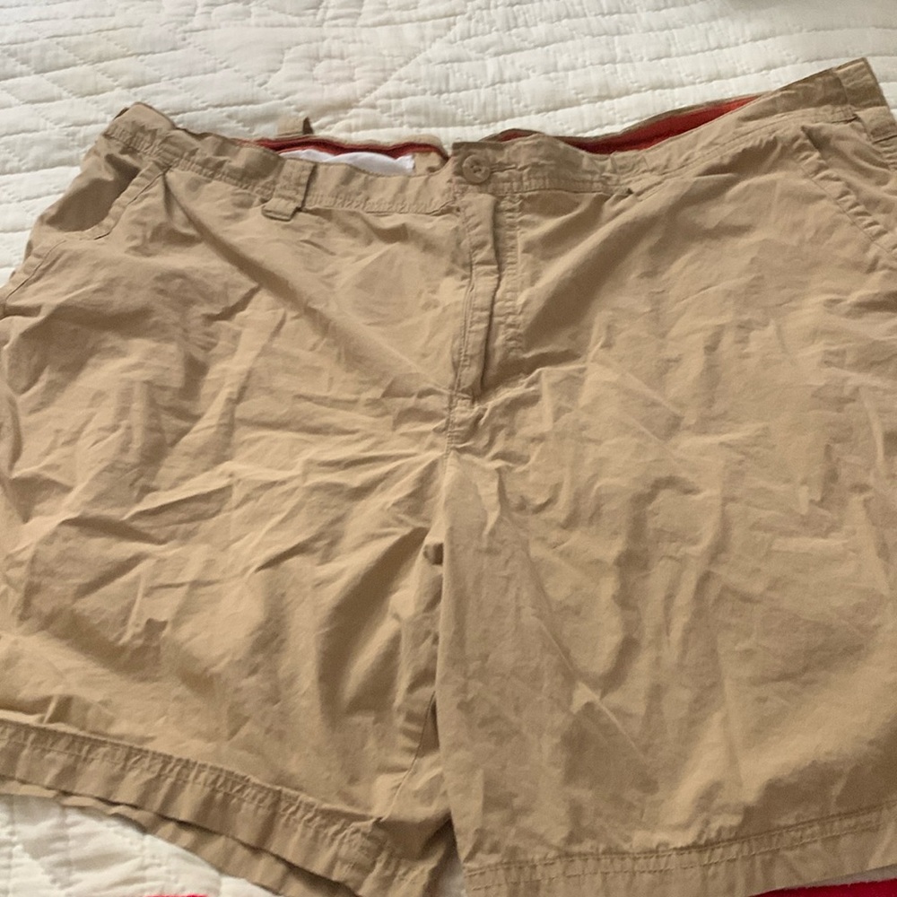 42 w and 8 length Columbia shorts. Worn only couple times.